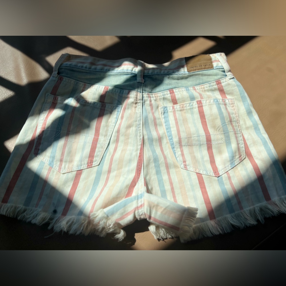 American Eagle “mom” shorts size 2